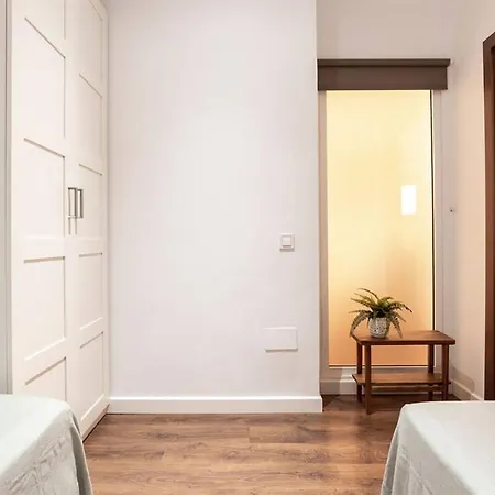 アパート Living4Malaga Sunset Boutique Apartment マラガ